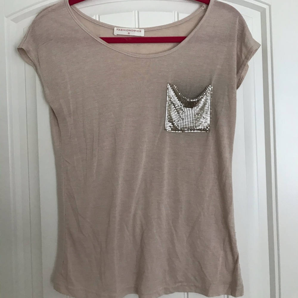 Gold pocket top